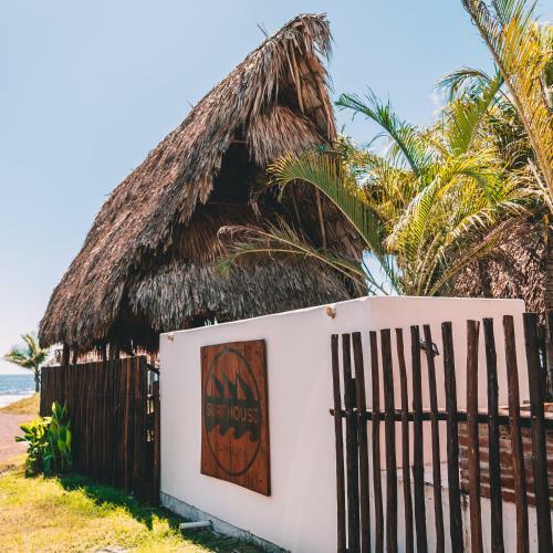 Hotel Paredon Surf House