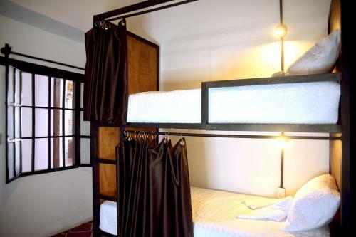 Hostal Tzunun Hostel
