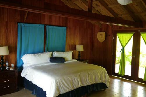 Hotel Caba�as On Clark?s Cay