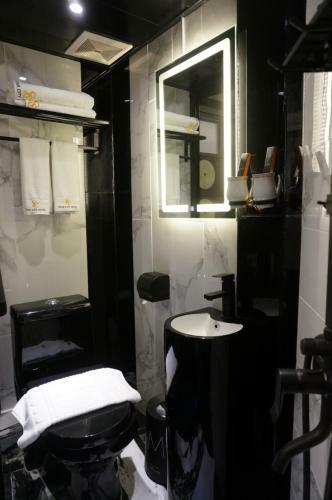 Hostal Star City Hotel