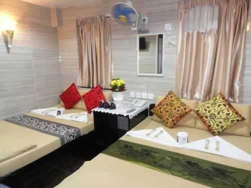 Hostal New Day Night Hostel