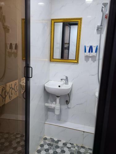 Hostal Vienna Hostel