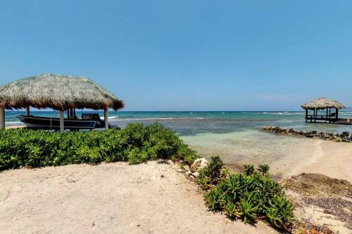 Villa Con Vista - Calabash Bight