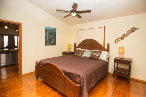 Turtle Casa Penthouse And Gaming Suites Home