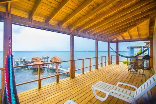 Turtle Casa Penthouse And Gaming Suites Home
