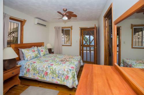 Apartamento Roatan Ocean View- 2nd Floor Apts
