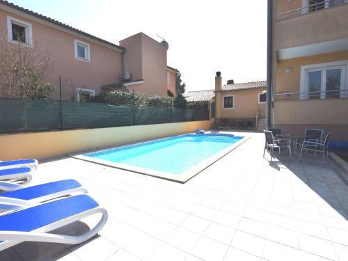 Spacious Apartment In Pula With Swimming Pool