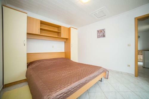 Apartments Ned-with Terrace