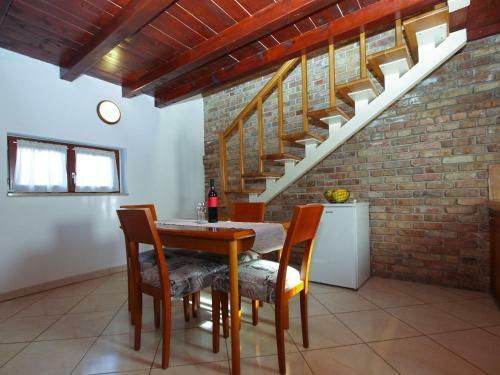 Apartments Helena 1992