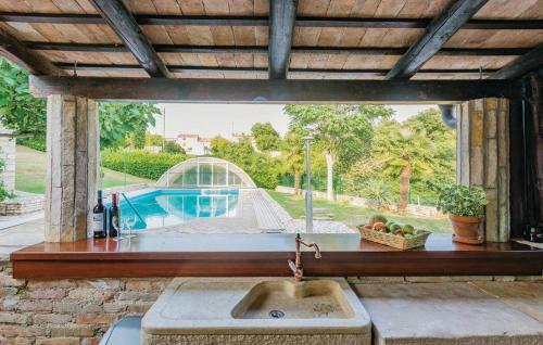 Apartments Helena 1992