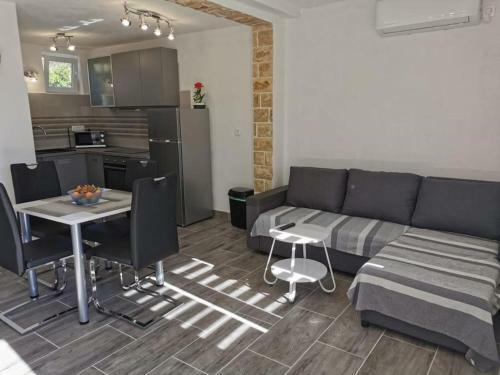 Beachfront Holiday House Melissa