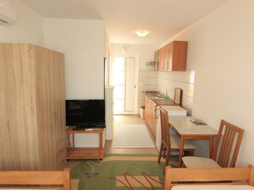 Apartments Sea Breeze