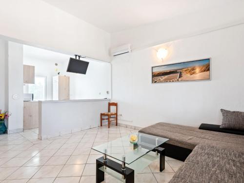 Snug Apartment In Vir With Sea Beach Nearby