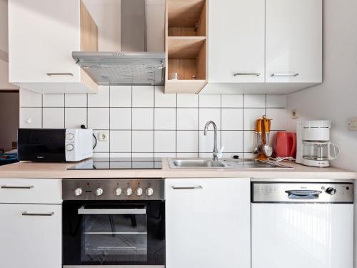 Snug Apartment In Vir With Sea Beach Nearby