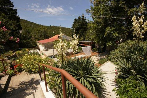 Holiday Home (139-3)