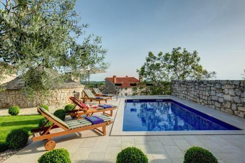 Visignano Villa Sleeps 6 Pool Air Con Wifi