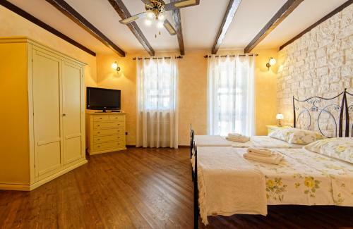 Villa Romana - Luxury Villa With Swimming Pool