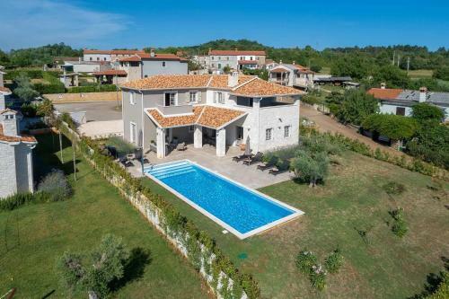 Villa Pietra