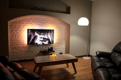 Large Vacation Apartment In The Old Town