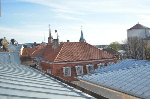 Large Vacation Apartment In The Old Town