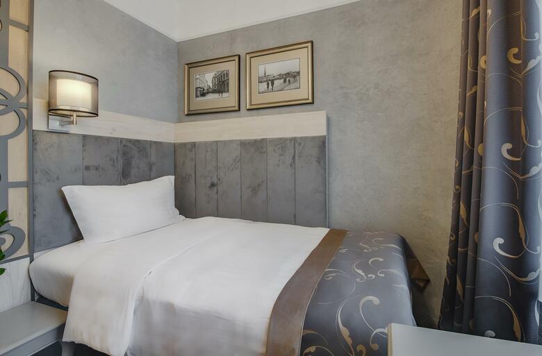 Semarah Hotel Metropole