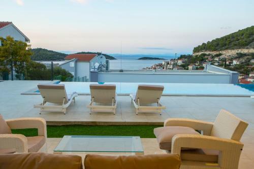 Luxury Blue Villas Vis