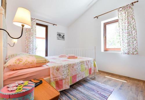 Holiday Home Marija-70m From Beach
