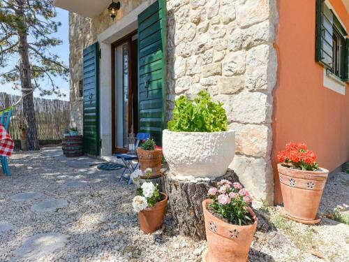 Holiday Home Marija-70m From Beach