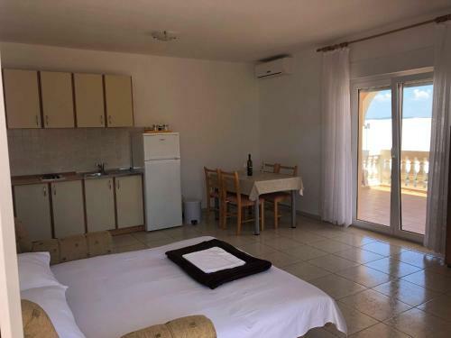 Apartments Sabina - Parking