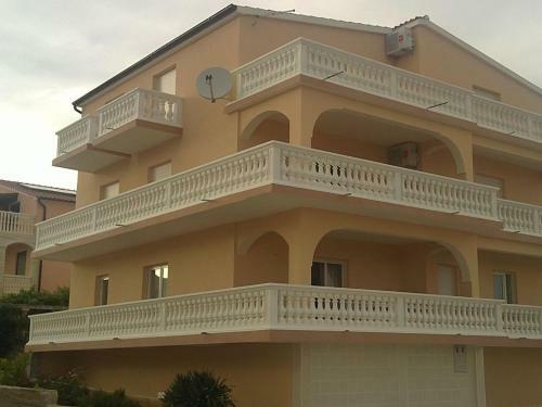 Apartments Sabina - Parking