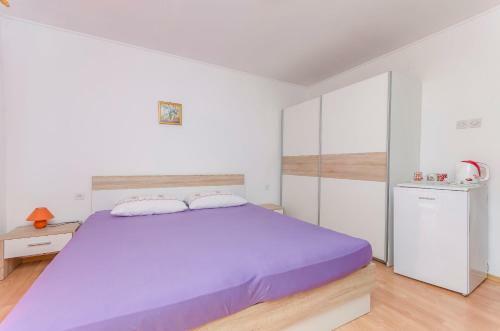 Hostal Rooms Mira