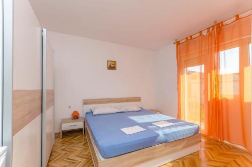 Hostal Rooms Mira