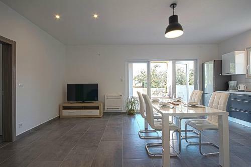 Hostal *amazing Modern Apartment With 2 Bedrooms*