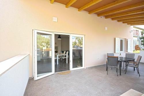 Hostal *amazing Modern Apartment With 2 Bedrooms*