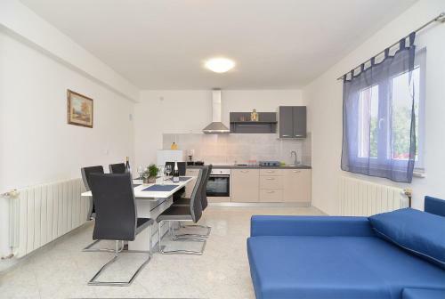 Apartments Valter 1938