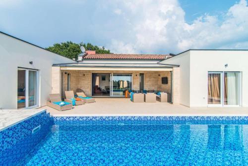 Villa Serenity Garden