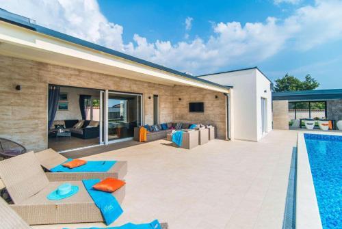 Villa Serenity Garden