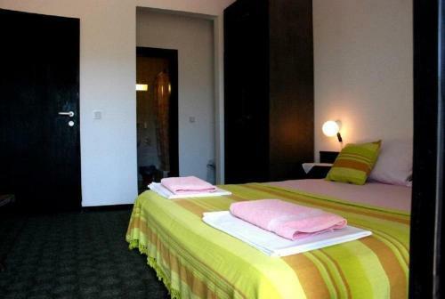 Hostal Apt And Rooms Alijam - Parking