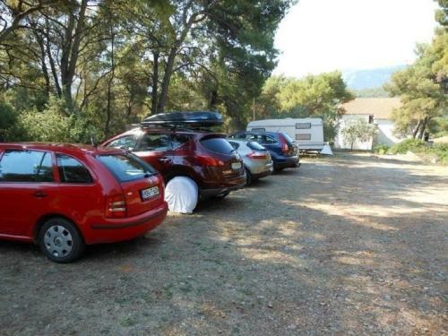 Hostal Apt And Rooms Alijam - Parking