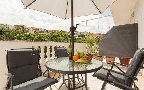 Apartments Vola