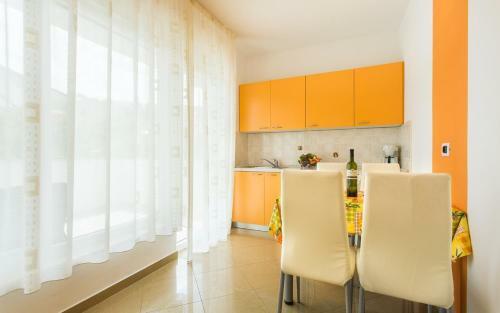 Apartments Vola