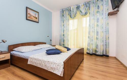 Apartments Vola