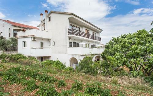 Apartments Vola