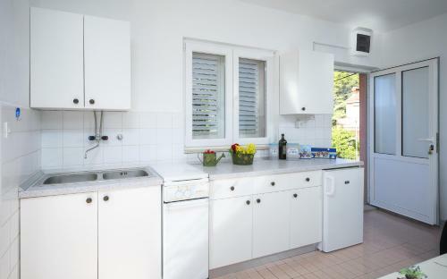 Apartment Katarina Vrboska
