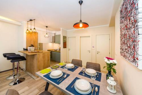 Apartamentos Ema 2br Apt. In Old Town Centre