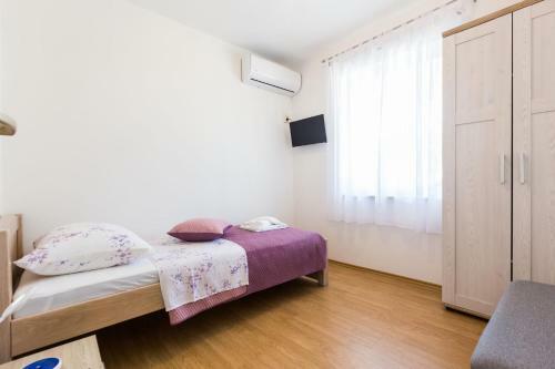 Kelava Apartments & Rooms