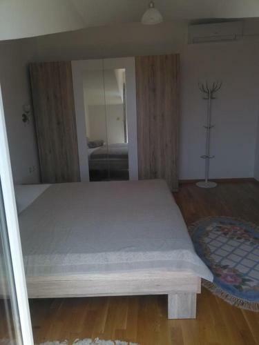 Apartments Marinka-with Backyard