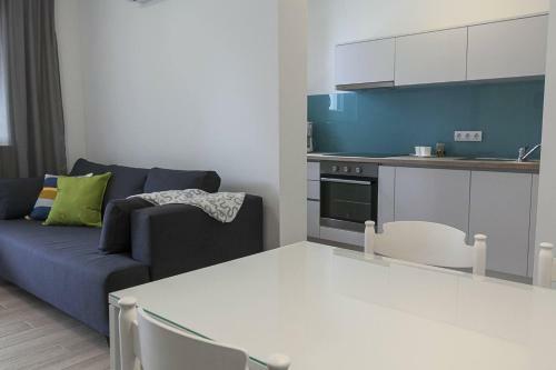 Apartments Emil-close To The Beach