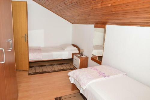 Apartments Vinko-100m From Beach