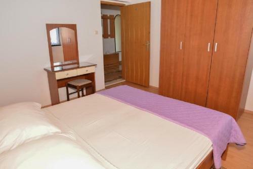 Apartments Vinko-100m From Beach